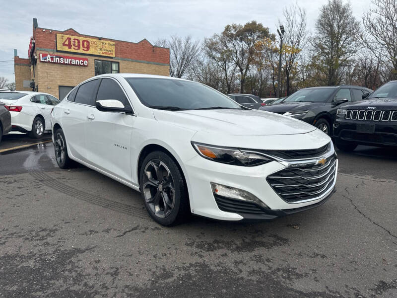 2022 Chevrolet Malibu 1LT photo 2