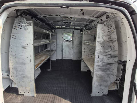 2017 Chevrolet Express 2500