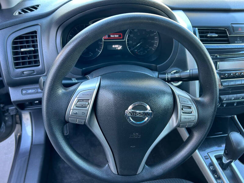 2014 Nissan Altima null photo 14