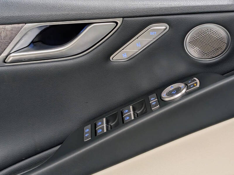 2024 Genesis Electrified G80 Advanced