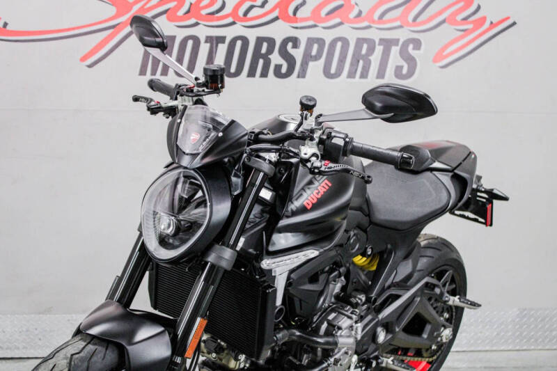 2021 Ducati Monster