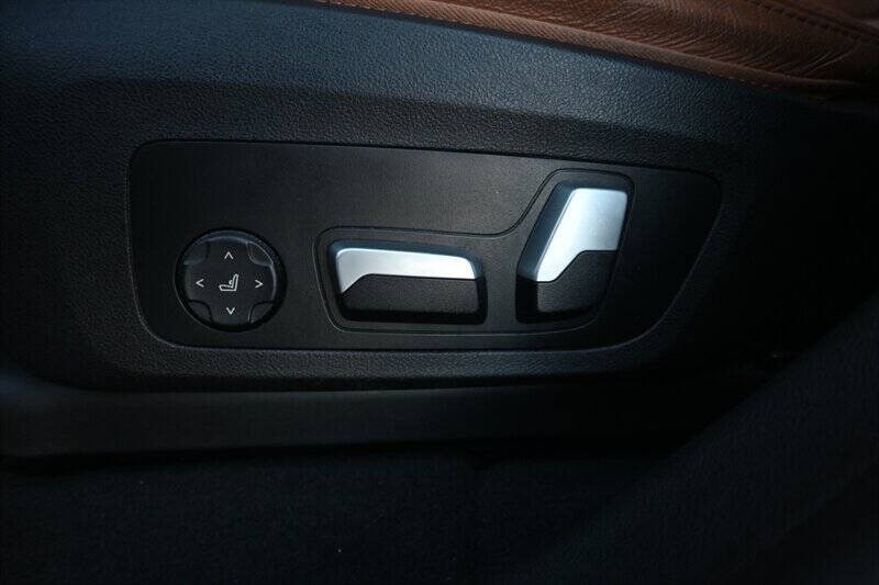 2023 BMW X4 xDrive30i