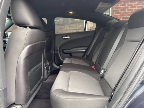 2016 Dodge Charger SE