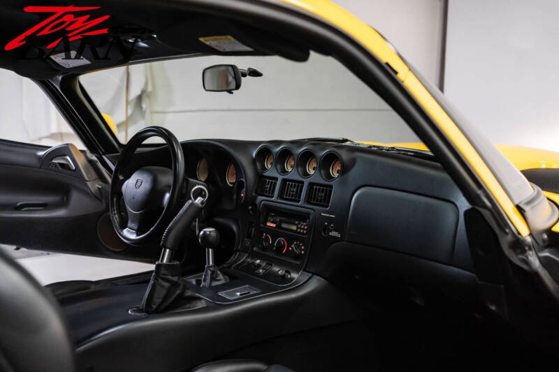 2001 Dodge Viper GTS