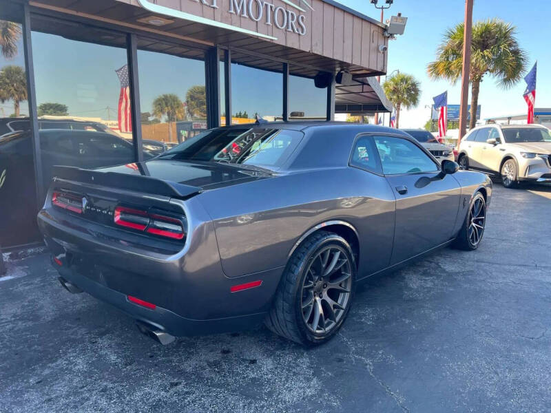 2017 Dodge Challenger