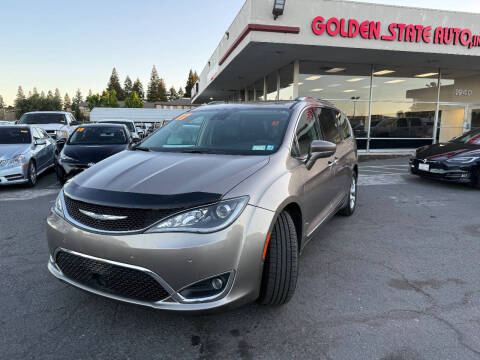 2017 Chrysler Pacifica Touring-L Plus
