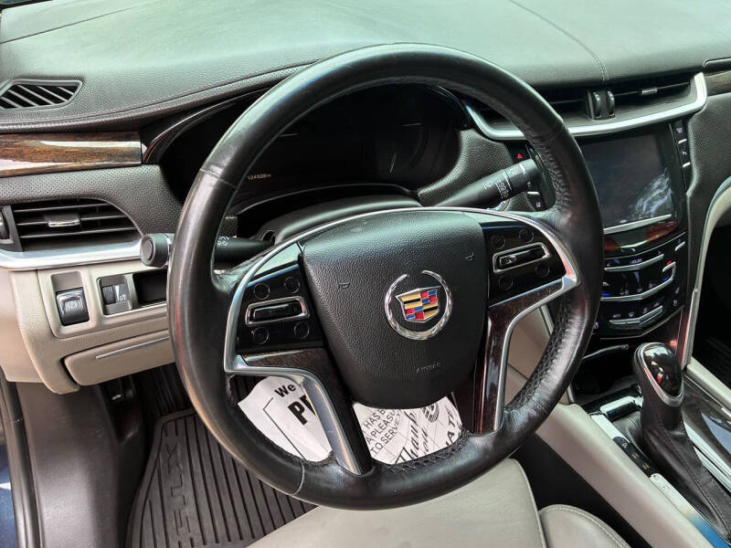 2013 Cadillac XTS Luxury Collection