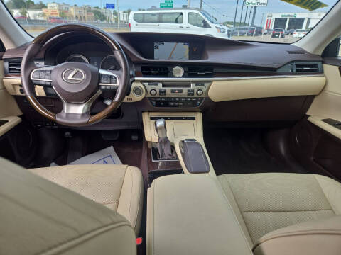 2016 Lexus ES 350