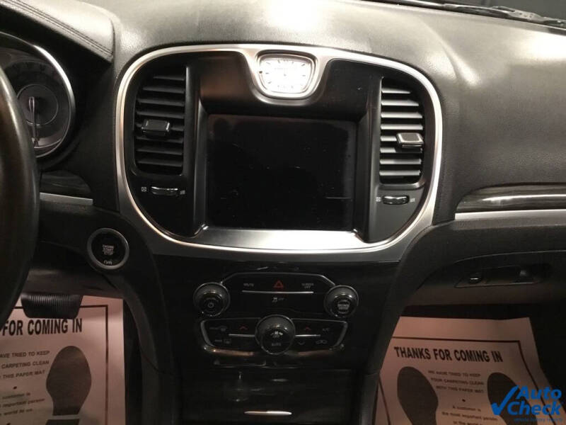 2018 Chrysler 300 Touring