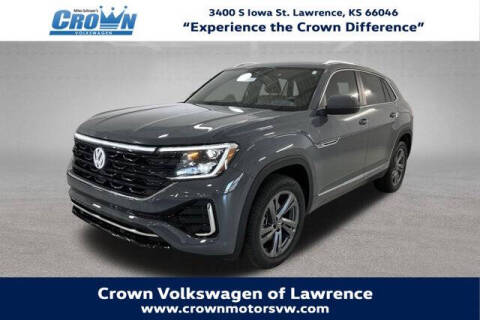 2024 Volkswagen Atlas Cross Sport for sale at Crown Automotive of Lawrence Kansas in Lawrence KS