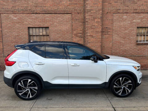 2020 Volvo XC40 T5 R-Design