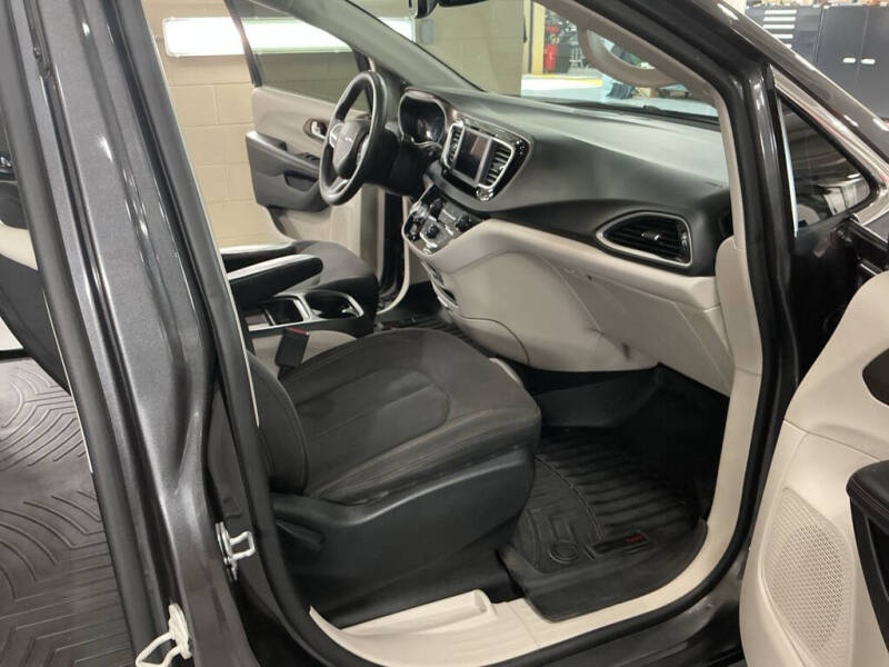 2019 Chrysler Pacifica Touring Plus