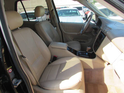 2000 Mercedes-Benz M-Class ML 320