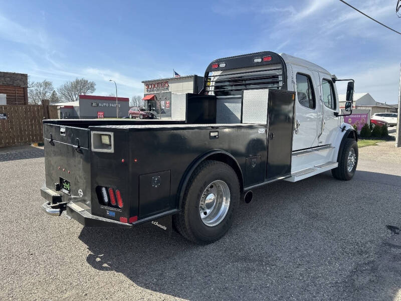 2017 Freightliner M2 106