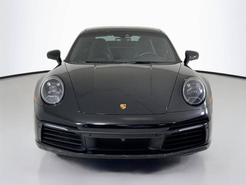 2022 Porsche 911 Carrera