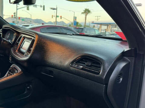 2017 Dodge Challenger SXT