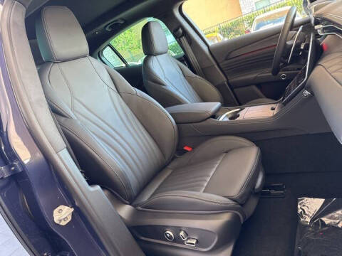 2025 Maserati Grecale Modena