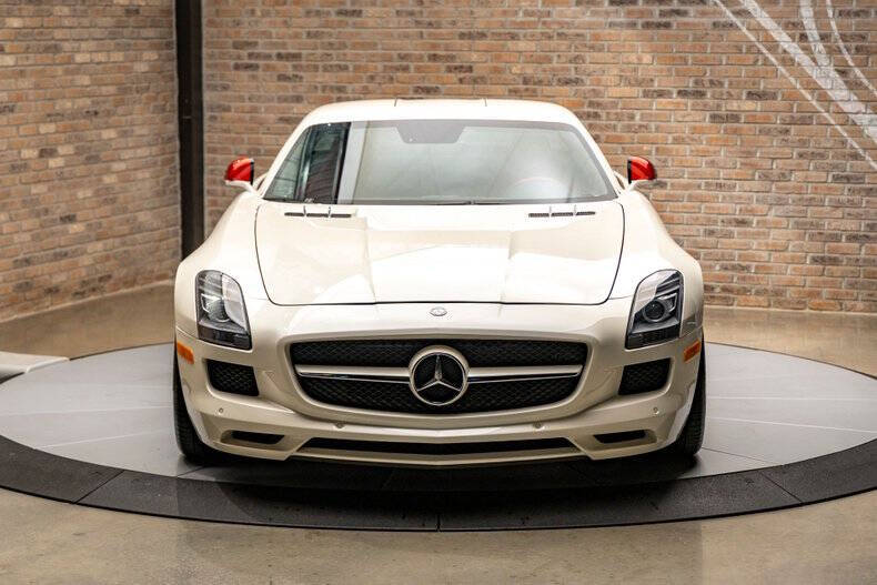 2011 Mercedes-Benz SLS AMG