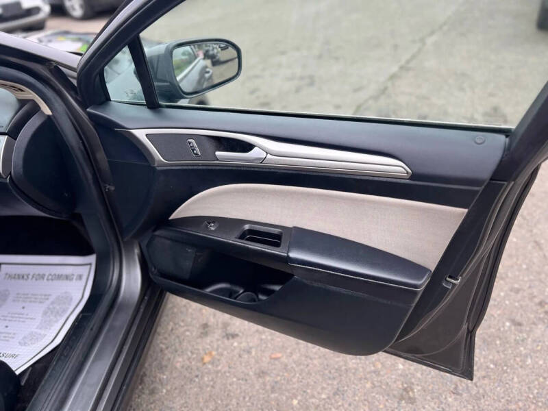 2017 Ford Fusion Hybrid S