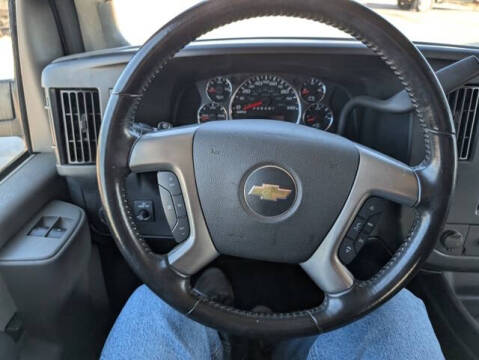 2017 Chevrolet Express 2500