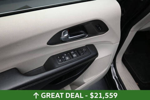2023 Chrysler Pacifica Touring L