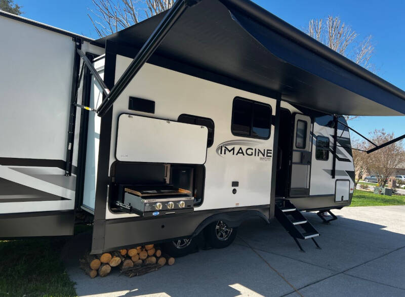 2023 Grand Design RV Imagine 2670MK