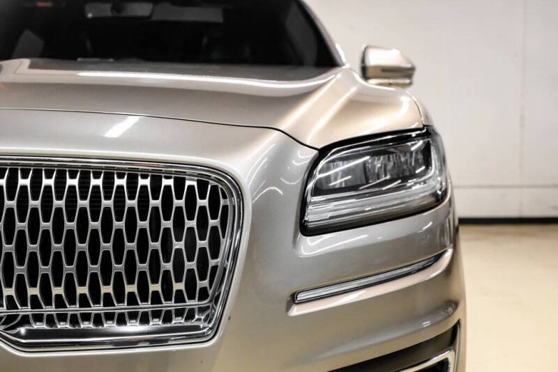 2019 Lincoln Nautilus Reserve