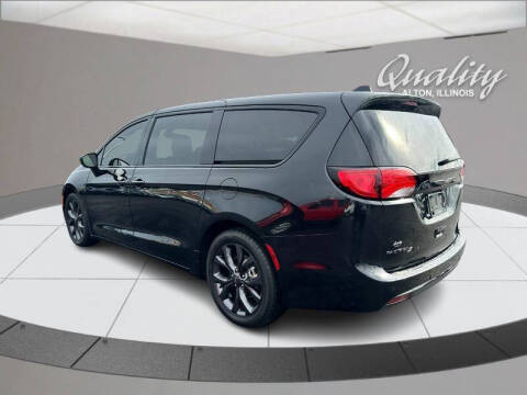 2019 Chrysler Pacifica Touring Plus