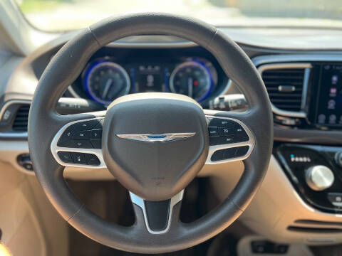 2017 Chrysler Pacifica Touring Plus