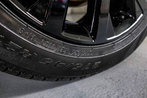 2021 Land Rover Discovery P300 S R-Dynamic