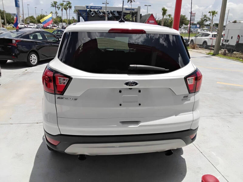 2019 Ford Escape SE