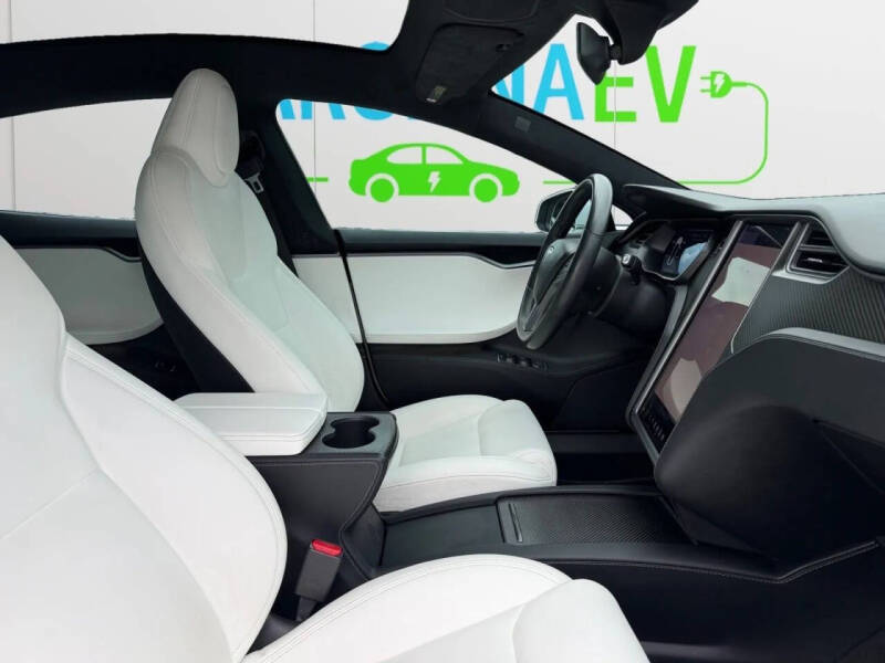 2020 Tesla Model S Performance