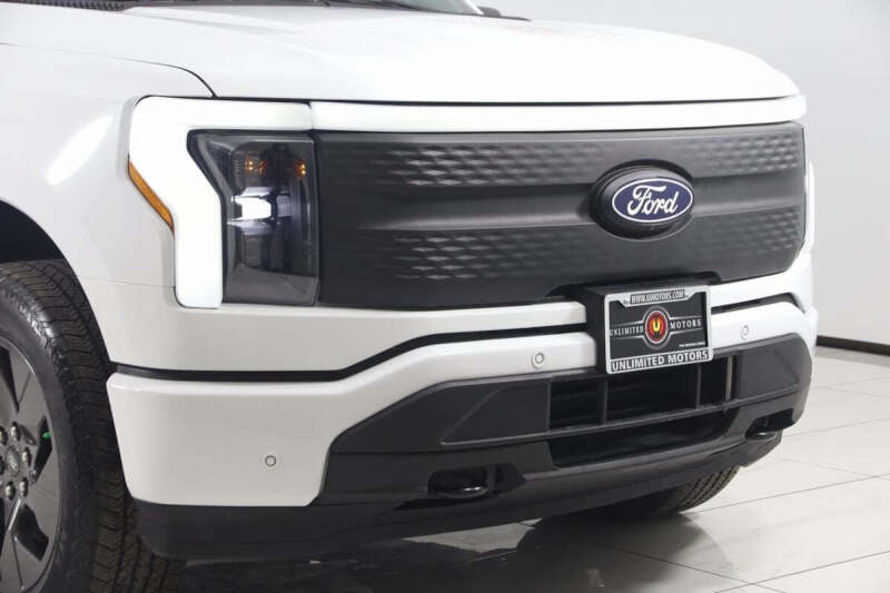 2024 Ford F-150 Lightning Flash