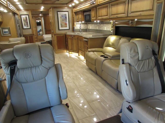 2018 TIFFIN MOT PHAETON M4