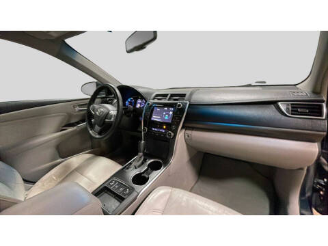 2016 Toyota Camry Hybrid XLE