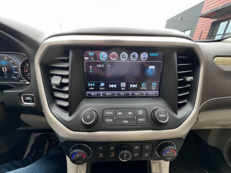 2019 GMC Acadia Denali