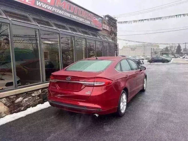 2017 Ford Fusion SE