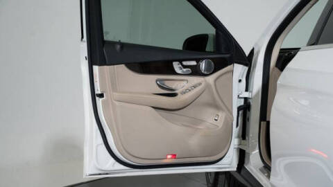 2017 Mercedes-Benz GLC GLC 300