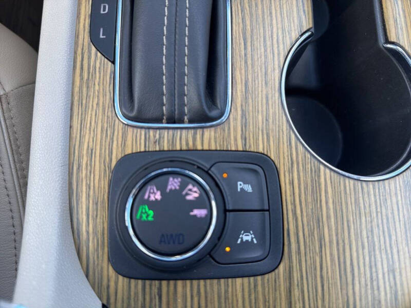 2017 GMC Acadia Denali