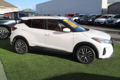 2023 Nissan Kicks SV