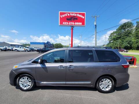 2015 Toyota Sienna for sale at Ford's Auto Sales in Kingsport TN