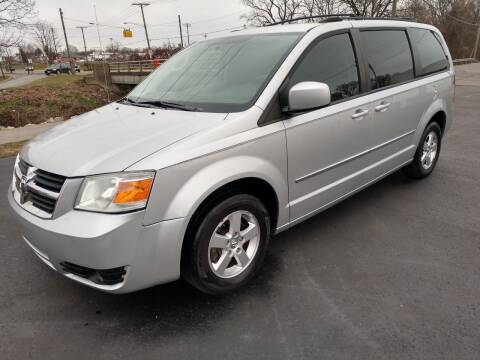 2010 Dodge Grand Caravan for sale at GLASS CITY AUTO CENTER in Lancaster OH