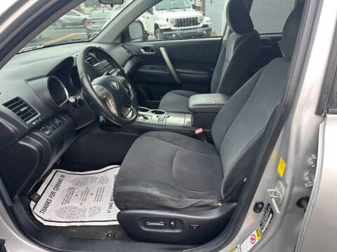 2010 Toyota Highlander Sport