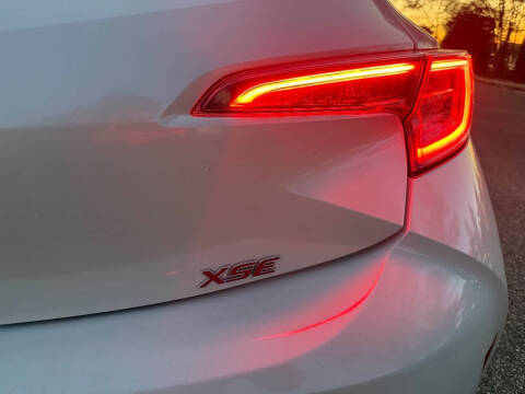 2019 Toyota Corolla Hatchback XSE