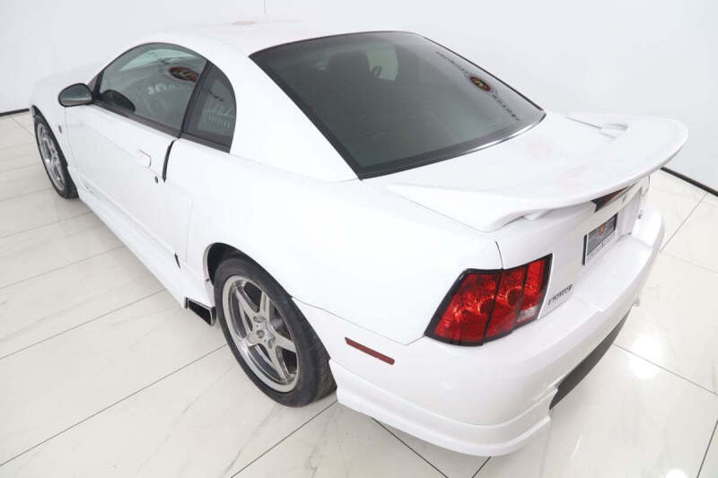 2002 Ford Mustang GT Deluxe