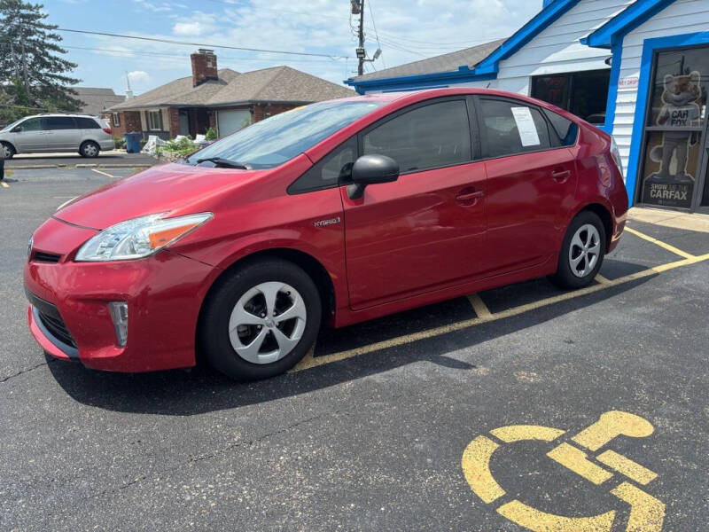 2014 Toyota Prius Two's photo