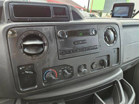 2011 Ford E-Series E-350 SD