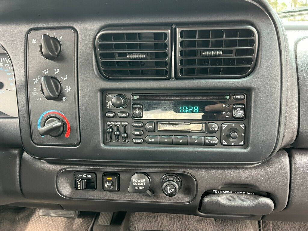 2000 Dodge Durango 52