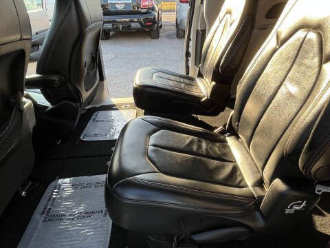 2017 Chrysler Pacifica Touring Plus