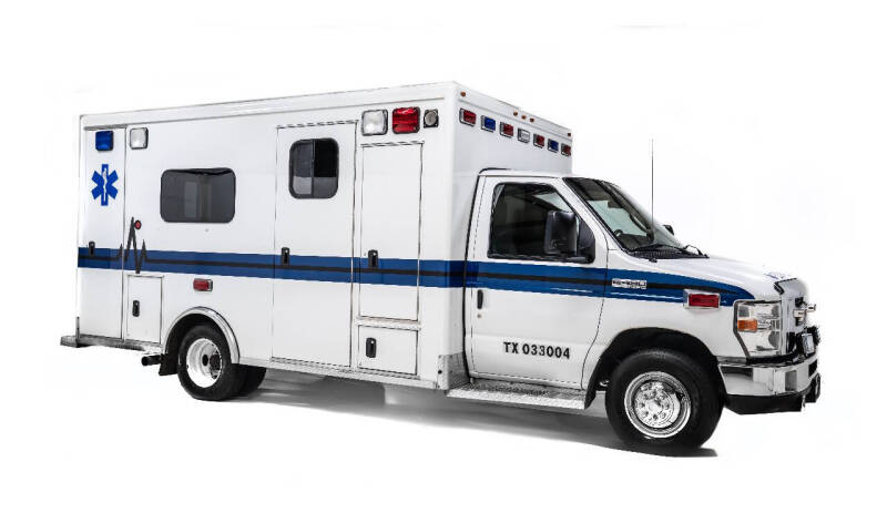 2010 Ford Econoline's photo